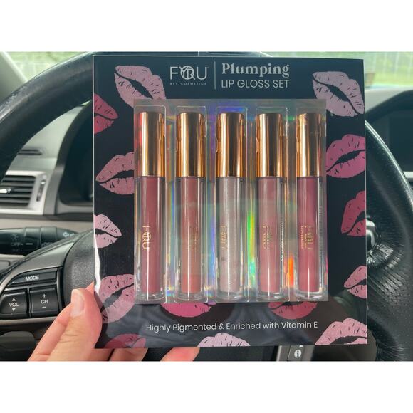 nwt BFY Cosmetics plumping lip gloss - Picture 1 of 3